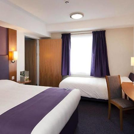 Premier Inn Гринок Экстерьер фото