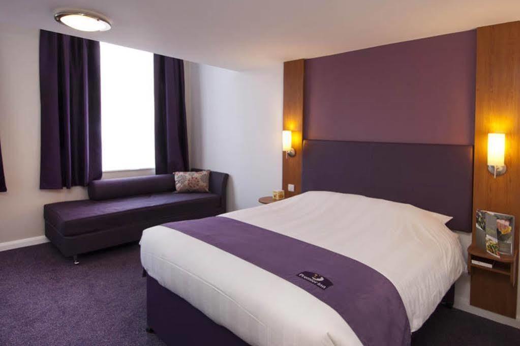 Premier Inn Гринок Экстерьер фото