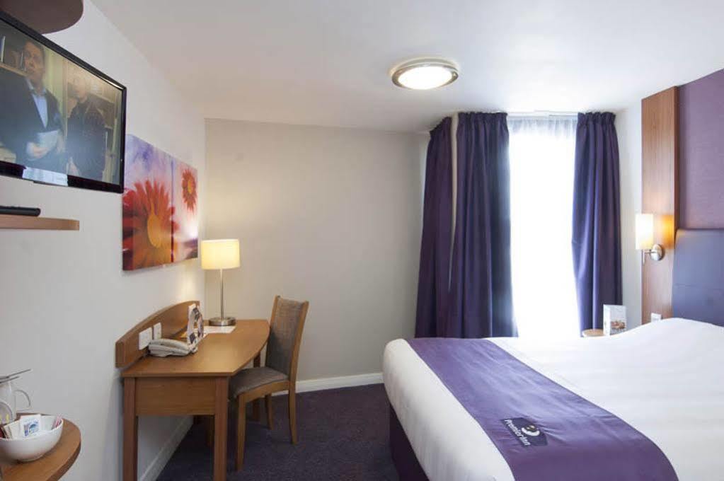 Premier Inn Гринок Экстерьер фото