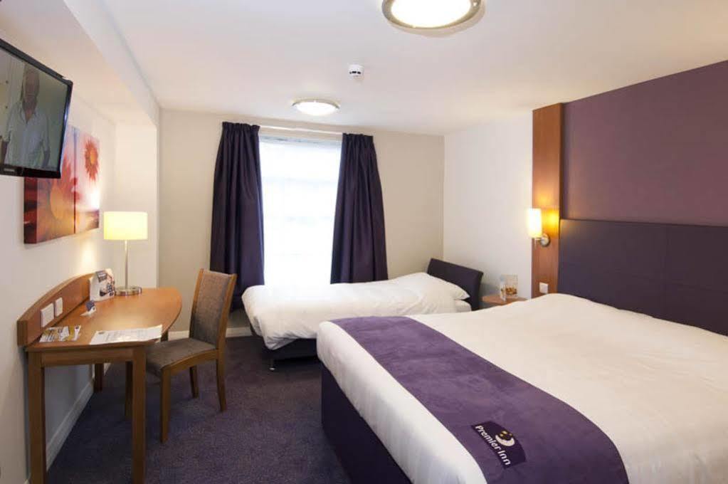 Premier Inn Гринок Экстерьер фото